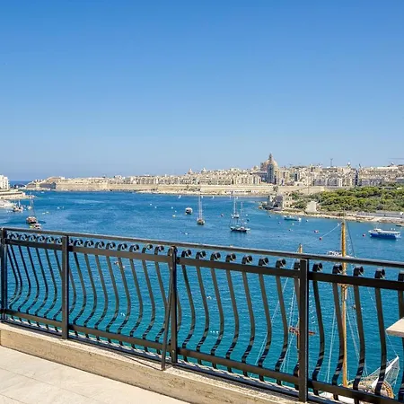 Beautiful, Seafront High End Apt In Prime Location By 360 Estates Apartment Sliema